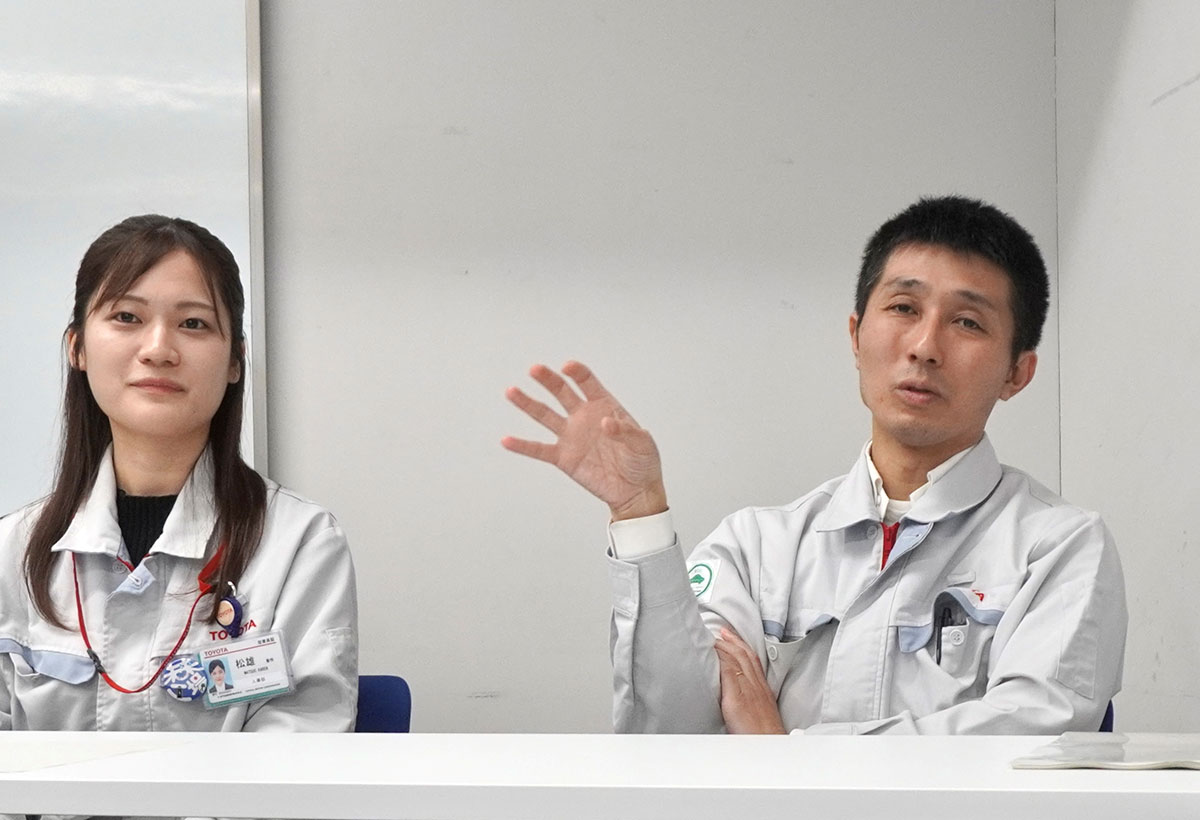 社員のライフデザインをサポートする必要性を語る加藤氏(右)と、松雄氏